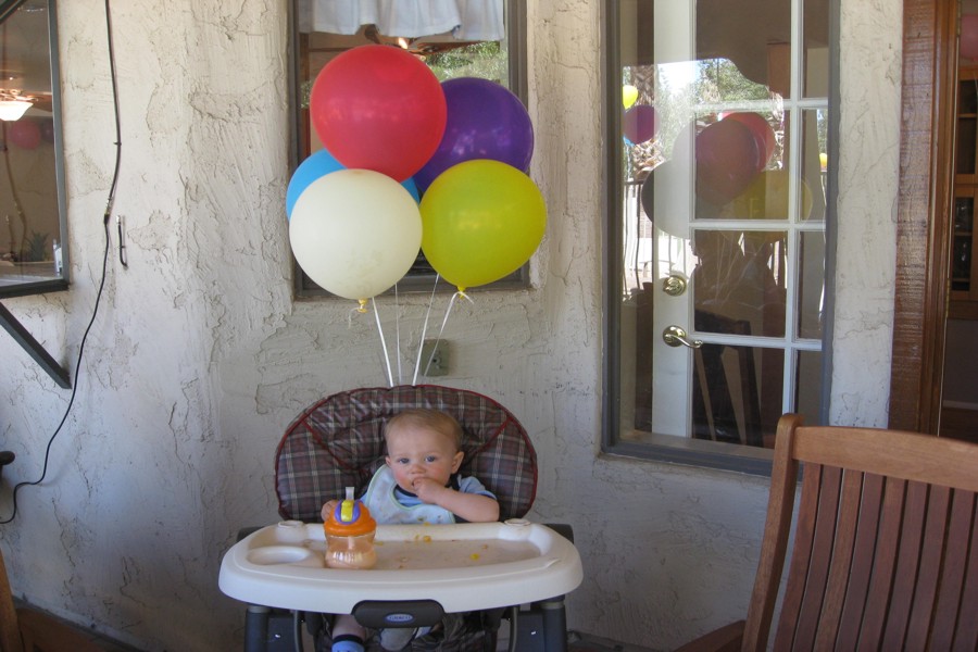 ../image/fun with balloons 2.jpg